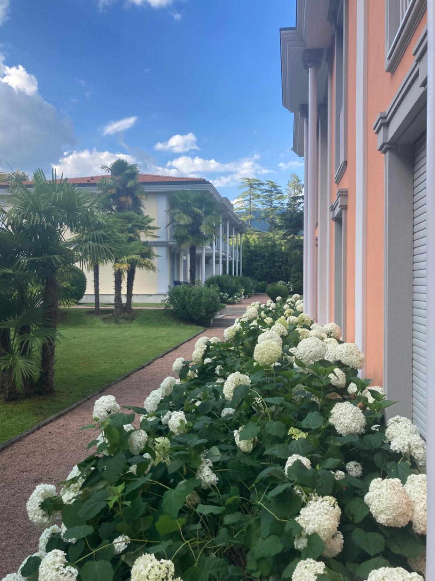 Ville Lago Lugano Porto Ceresio Εξωτερικό φωτογραφία